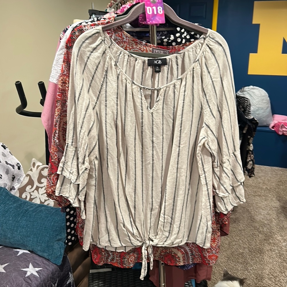 18 AGB Gray & White Striped Top